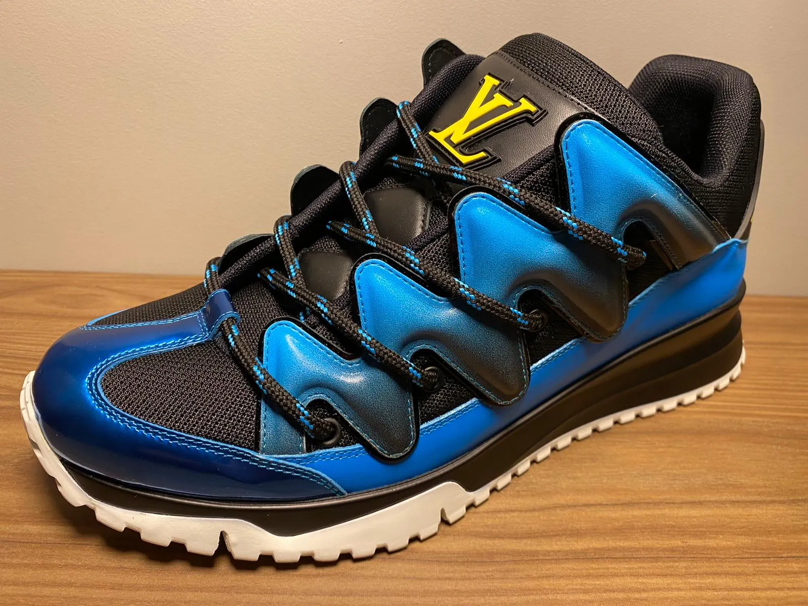 Zig Zag Sneaker